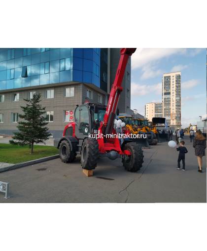 Фронтальный погрузчик HZM S825T с телескопической стрелой